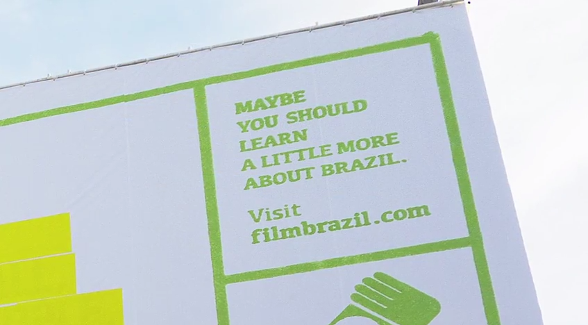 FilmBrazil e Apex-Brasil desenvolvem outdoor que muda mensagens em Cannes