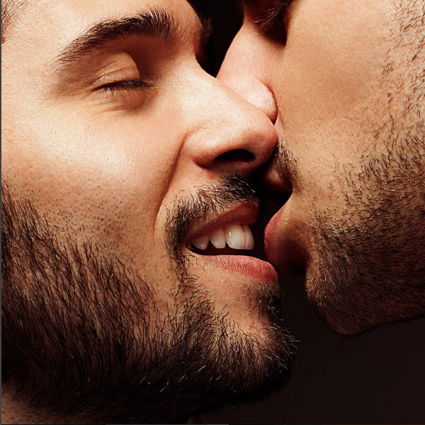 Campanha de Closeup no Instagram traz beijos de casais gays ...