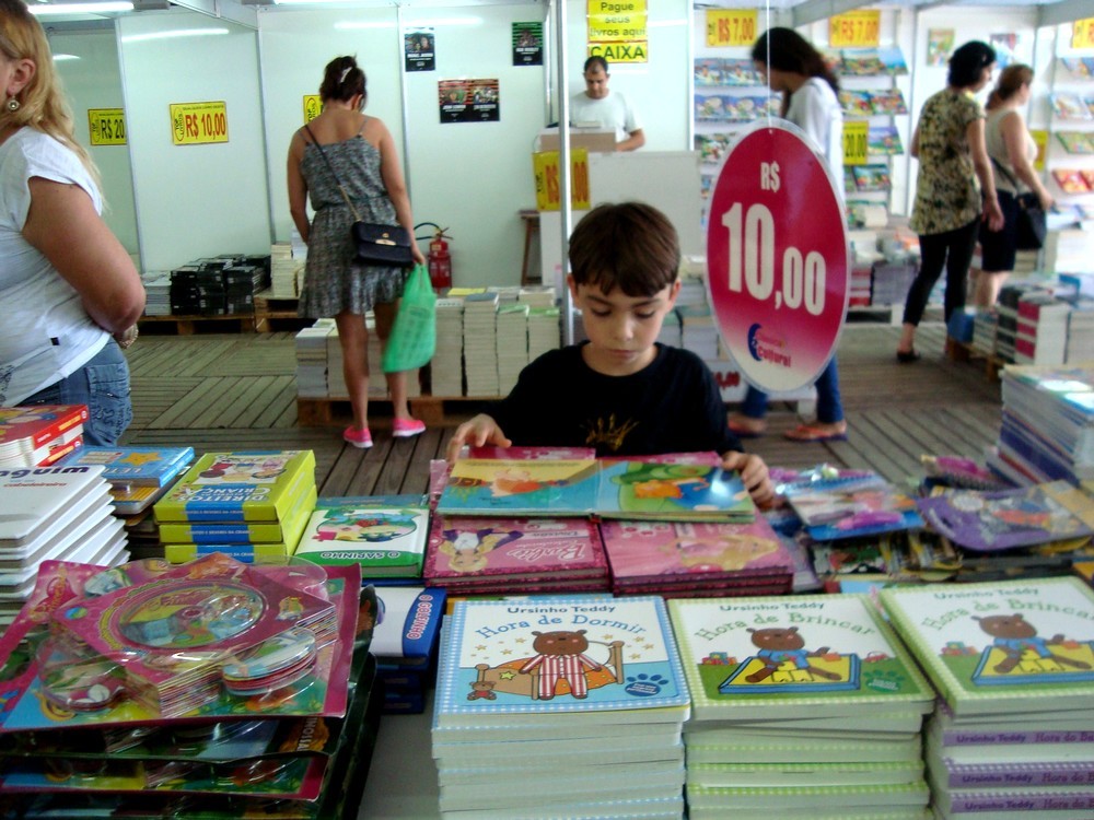 30ª Feira do livro de Florianópolis conta com cerca de 20 mil títulos