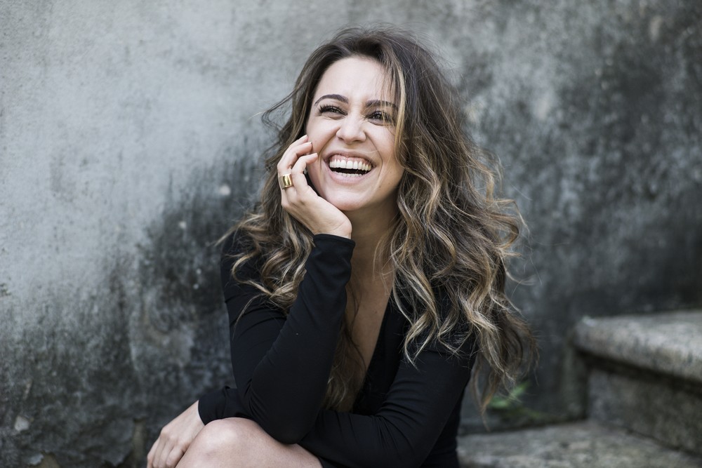 Cantora Roberta Sá lança novo disco em Florianópolis