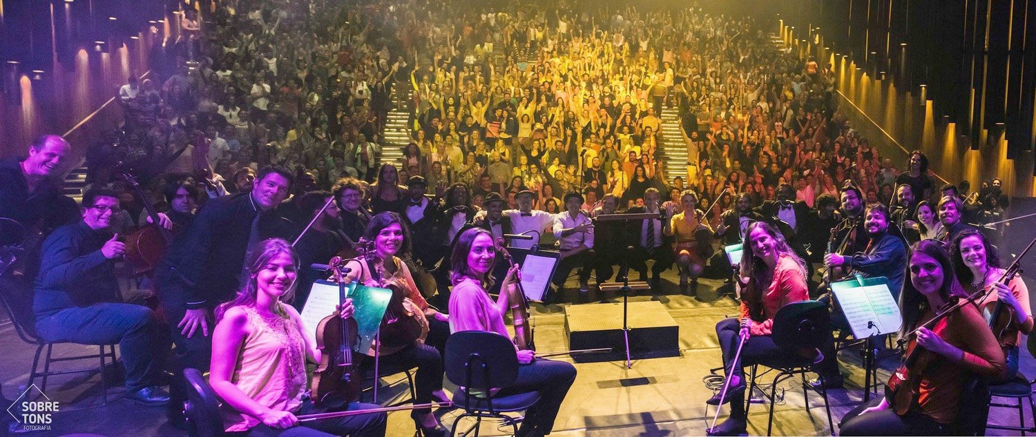 Camerata Florianópolis apresenta edição verão do show especial com repertório do cantor Bob Marley