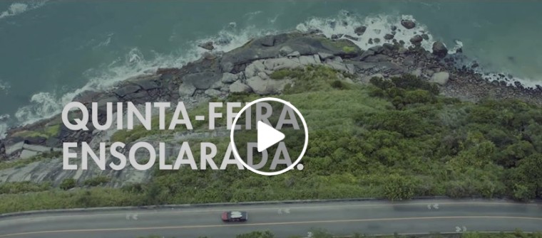 Comercial da Fiat mostra carro em praia de Florianópolis onde acesso é somente por trilhas