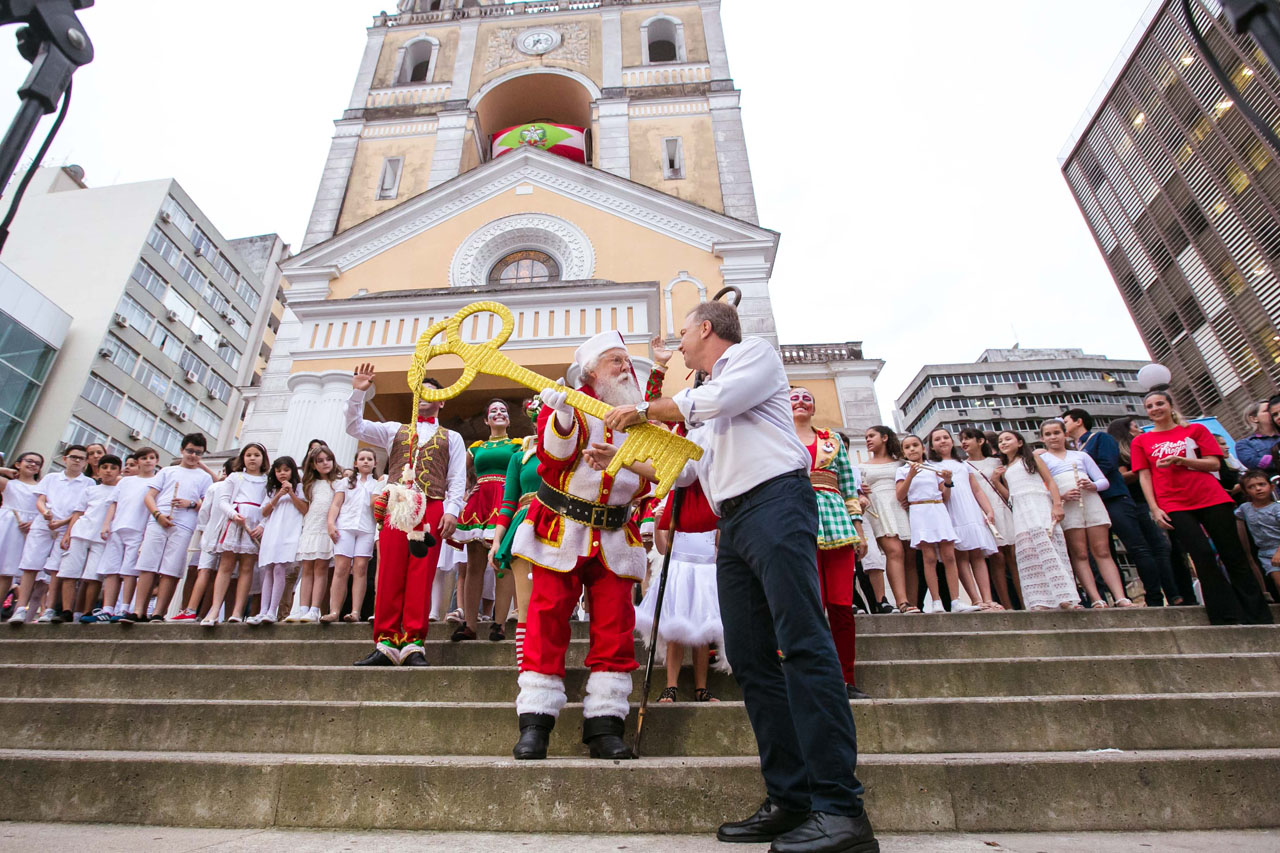CDL de Florianópolis e Prefeitura Municipal promovem solenidade de abertura do Natal da Magia 2017