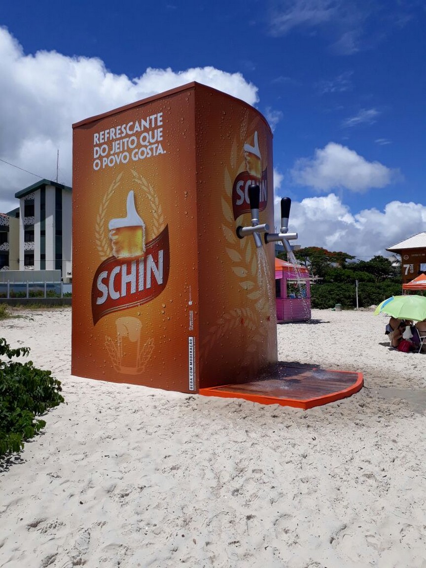 Schin ativa chuveirões e duchas sustentáveis nas praias de Florianópolis