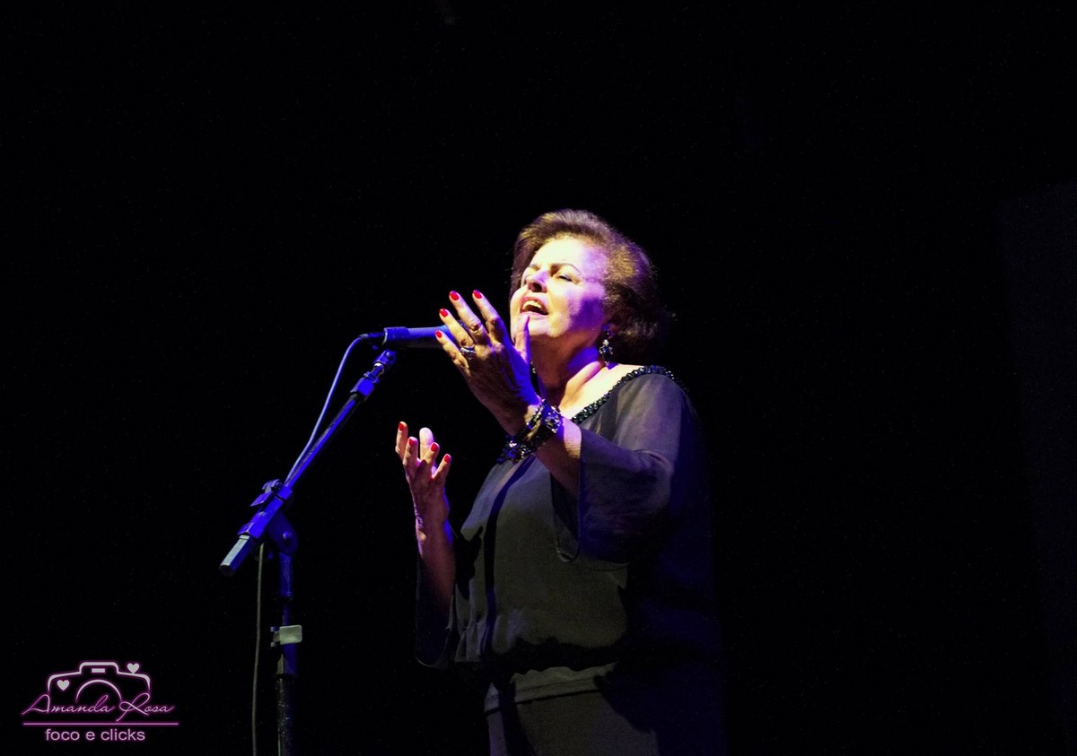 Cidadã Honorária Catarinense Rute Gebler estreia espetáculo ‘Encontros ImProváveis’ no teatro do CIC em parceria com o Estúdio Vozes