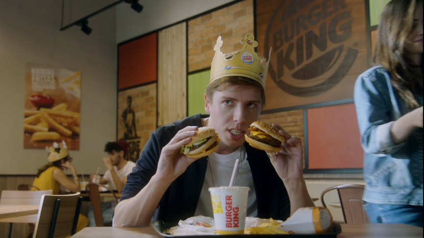 Com Jefferson Schroeder, Burger King apresenta campanha em dobro