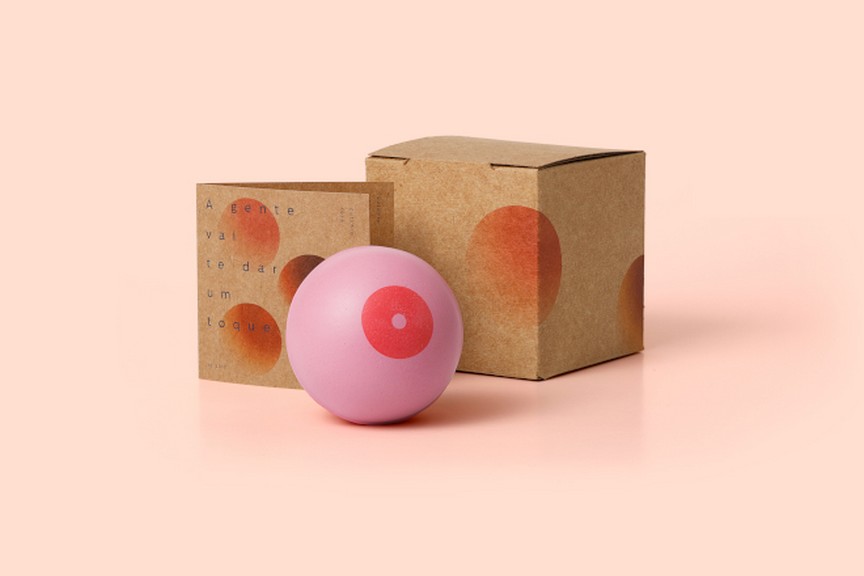 Havas Life cria ação de conscientização sobre o câncer de mama com bolinhas anti-stress