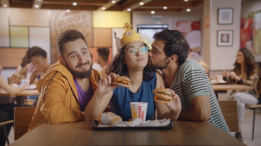 Conar decide que comercial do Burger King sobre poliamor segue no ar