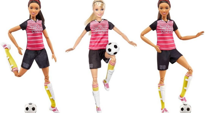 Boneca jogadora de futebol é lançada pela Barbie