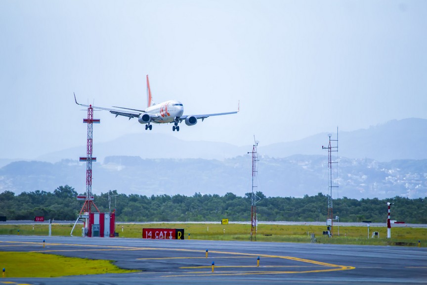 Floripa Airport retoma em outubro voos para Congonhas e Confins
