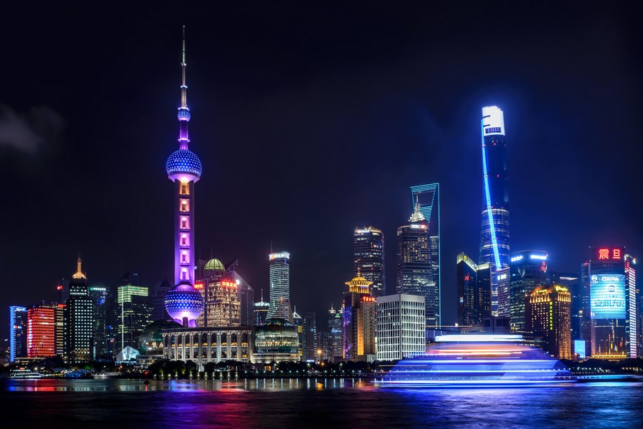 Coluna Carlo Manfroi | Com imagens de alto impacto, drones desenham conteúdo no céu de Xangai