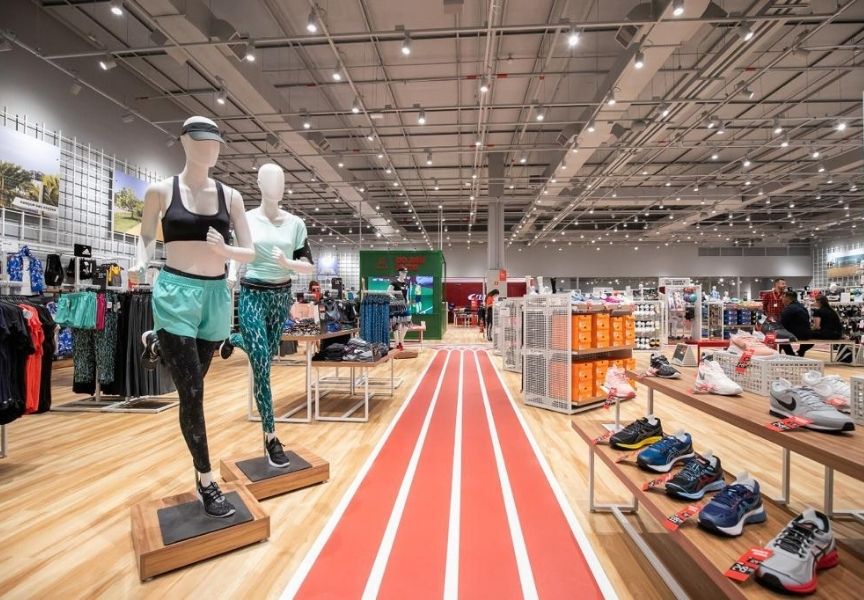 Continente Shopping recebe novo modelo de loja da Centauro