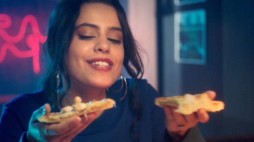 Domino’s desafia o público a traduzir o sabor de sua nova pizza