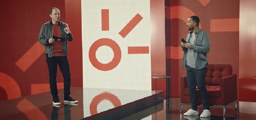Claro e Motorola apresentam campanha com Tiago Leifert e Gil do Vigor