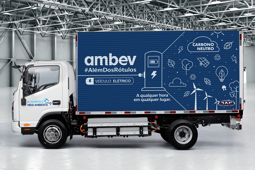 Em parceria com JAC Motors, Ambev amplia frota de caminhões elétricos