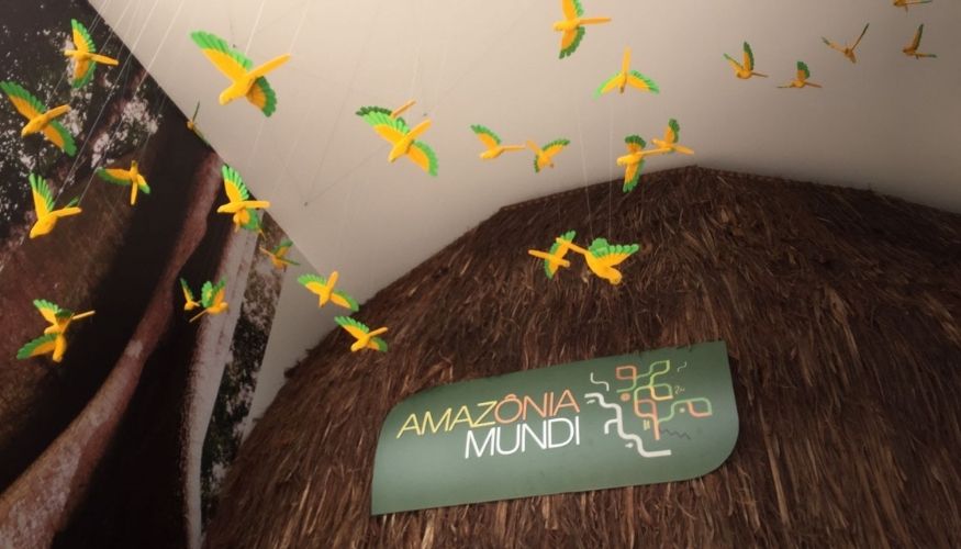 Balneário Camboriú recebe exposição com instalações relacionadas à Amazônia, sua cultura e biodiversidade