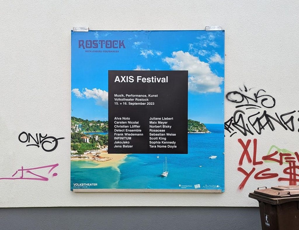 Campanha do Axis Festival é inspirada em cartões-postais