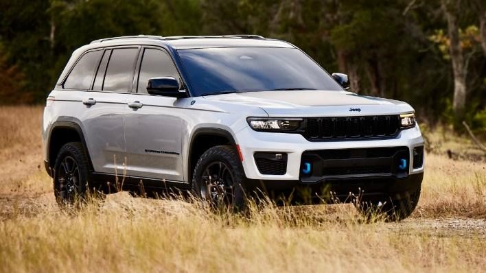 Viagem ao passado traz nostalgia à campanha da nova Grand Cherokee
