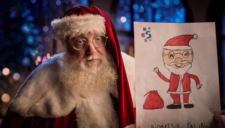 Campanha da Serasa Experian “autentica” a identidade do Papai Noel para conscientizar sobre fraudes