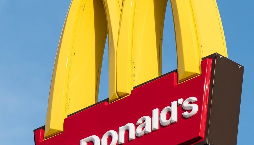 A campanha do delivery do Mc Donald’s traz bastante humor para “resgatar o estômago faminto”