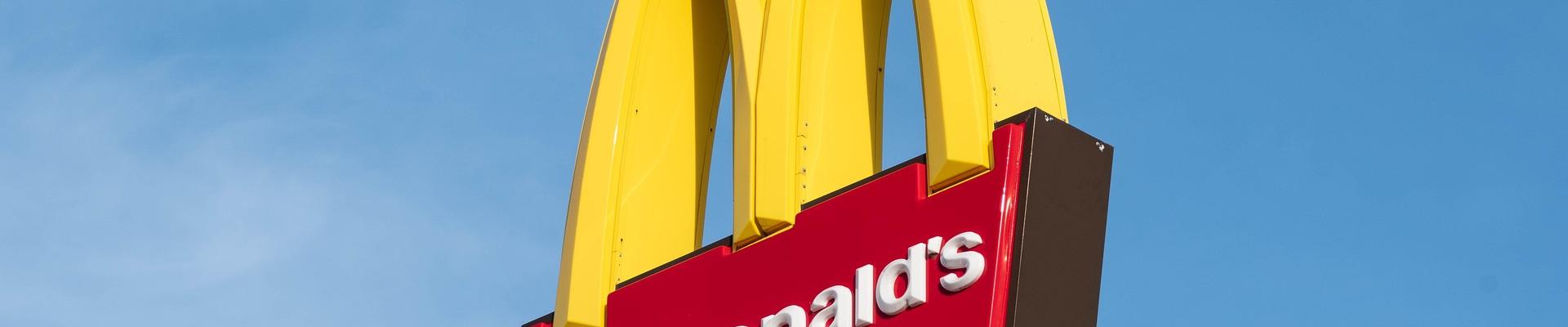 A campanha do delivery do Mc Donald’s traz bastante humor para “resgatar o estômago faminto”