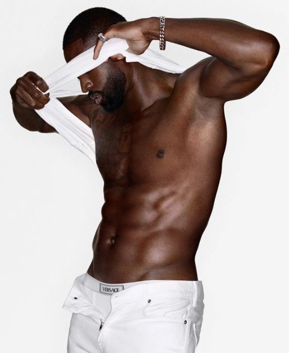Dwyane Wade, jogador de basquete, é escolhido para a nova campanha da Versace Dwyane Wade, jogador de basquete, é escolhido para a nova campanha da Versace