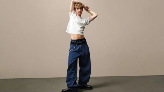 Troye Sivan é uma das estreladas da nova ação da Gap em anúncio com muita dança Troye Sivan é uma das estreladas da nova ação da Gap em anúncio com muita dança