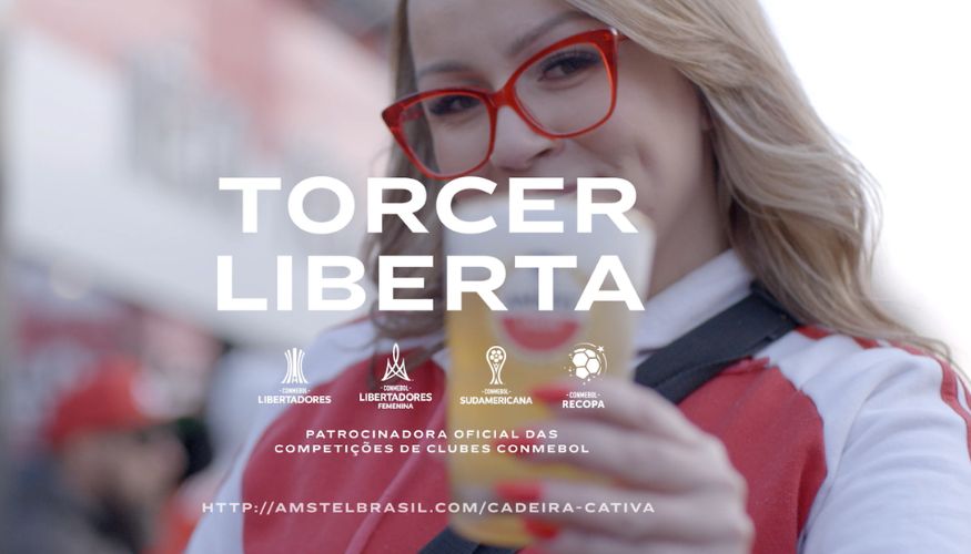 Amstel realiza ação em bares de Porto Alegre