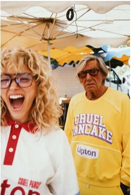Inspiradas nos anos 90, linha de roupas de Lipton Ice Tea é uma parceria com marca de streetwear Inspiradas nos anos 90, linha de roupas de Lipton Ice Tea é uma parceria com marca de streetwear