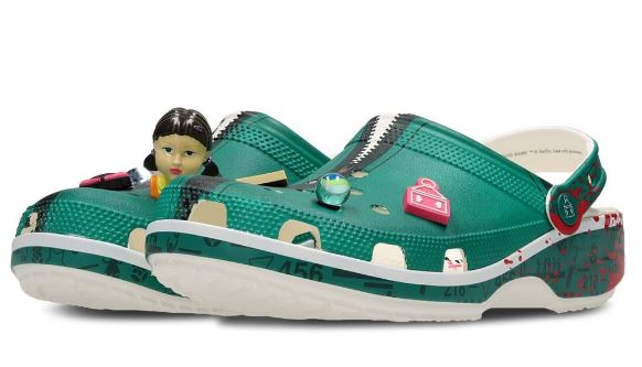 Crocs faz parceria com a Netflix e cria modelos inspirados em "Round 6" Crocs faz parceria com a Netflix e cria modelos inspirados em "Round 6"