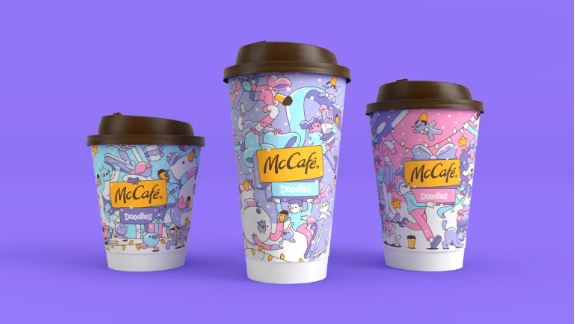 McDonald's lança copo divertido em comemoração do Natal McDonald's lança copo divertido em comemoração do Natal