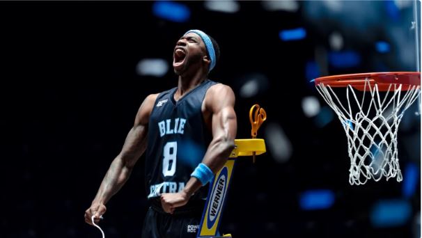 Powerade mira na Gatorade em nova campanha que traz jogador de basquete Powerade mira na Gatorade em nova campanha que traz jogador de basquete