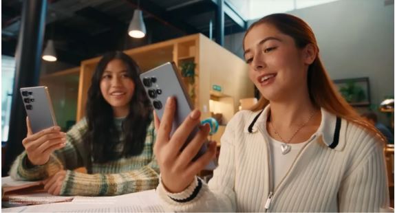 Campanha global da Samsung mostra como a Galaxy AI pode ser uma companheira na vida cotidiana Campanha global da Samsung mostra como a Galaxy AI pode ser uma companheira na vida cotidiana