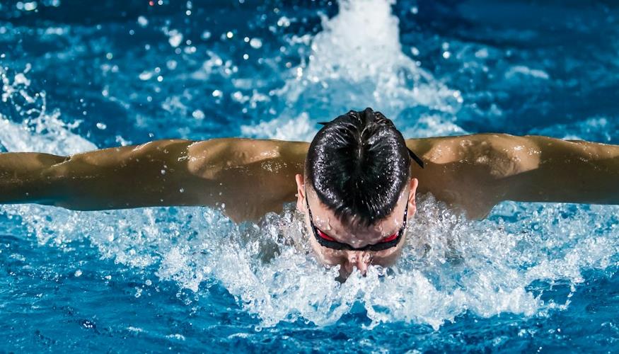 Speedo lança campanha focada em como a natação pode ser um impulso para condicionamento físico