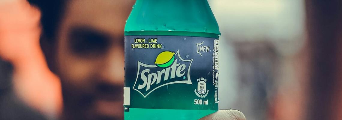 Anthony Edwards e Kevin Garnett, jogadores da NBA, são as estrelas da nova campanha da Sprite
