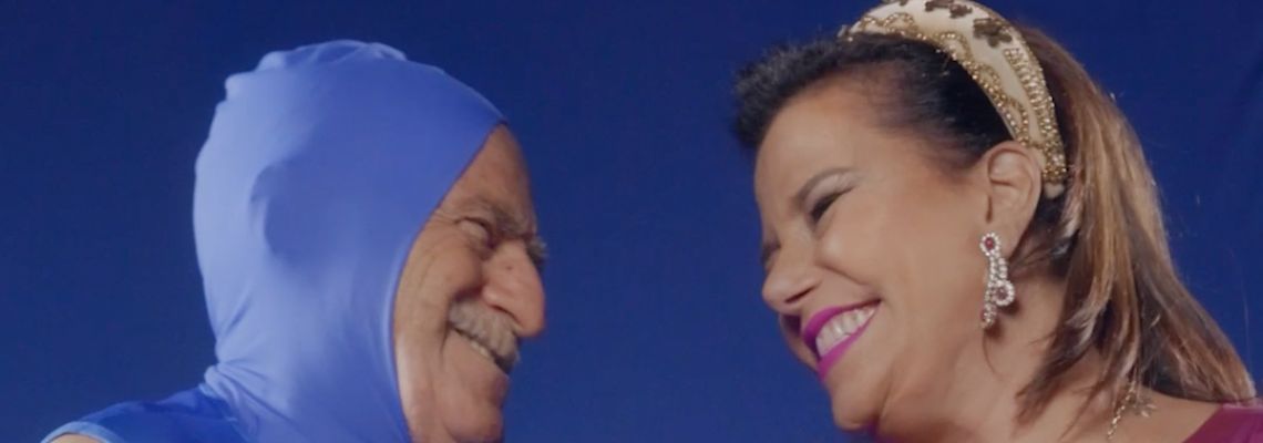 Downy aposta no humor e no contraste entre personalidades para destacar fragrâncias