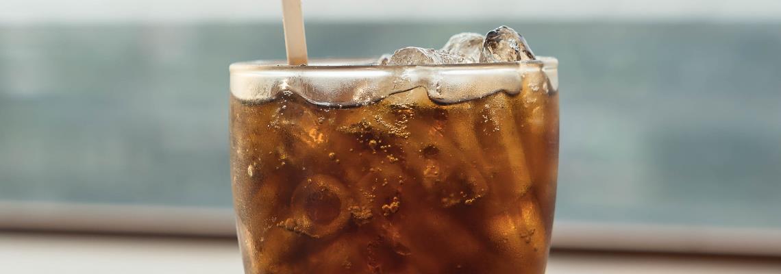 Comercial da Pepsi estrelado por Cindy Crawford ganha uma versão parodiada