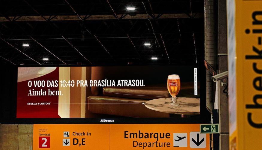 Stella Artois lança ação com mensagens em tempo real sobre voos atrasados