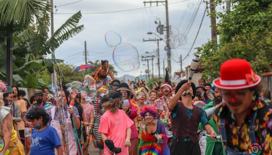 Campeche vira palco de espetáculo circense ao ar livre