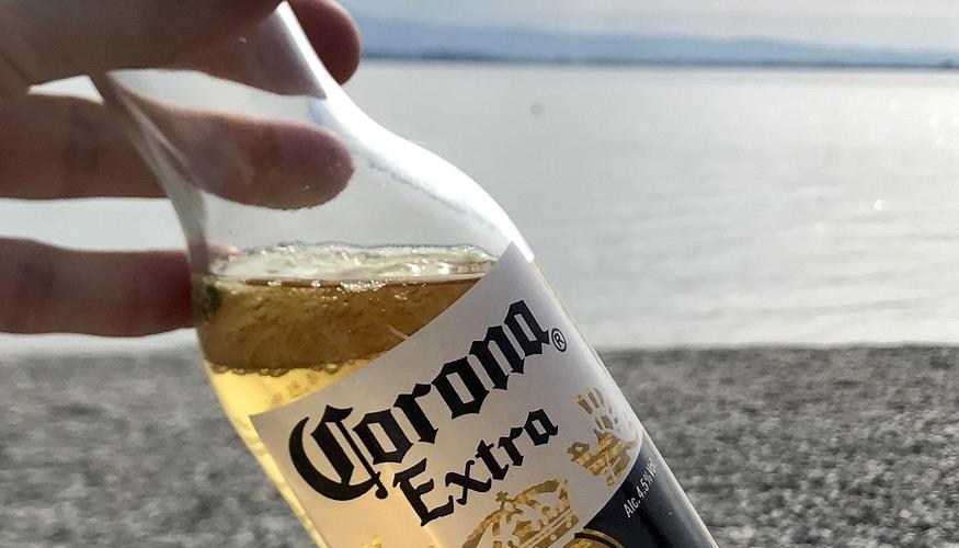 Corona lança campanha para comemorar os 100 anos da empresa