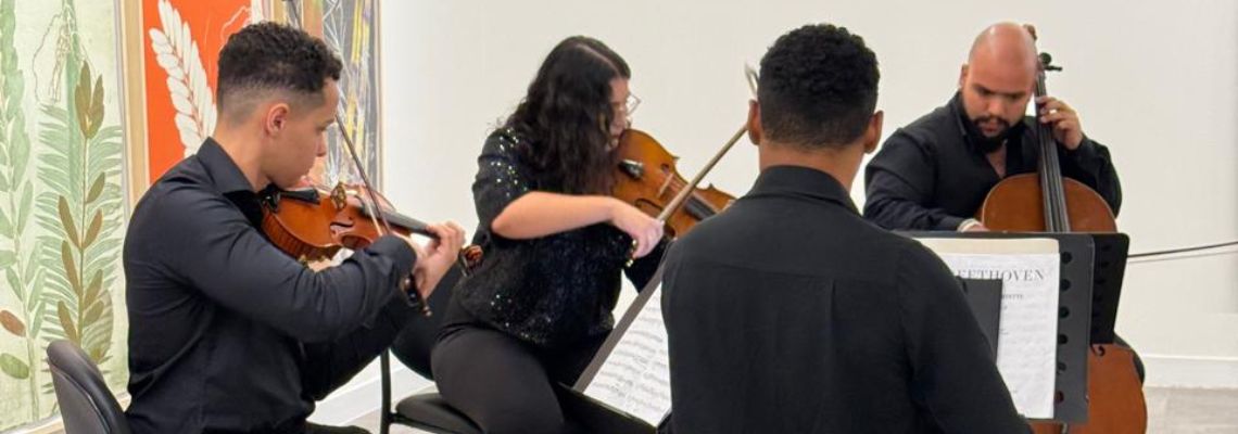 A.Galeria vira palco para música de câmara com concerto especial da OFiC