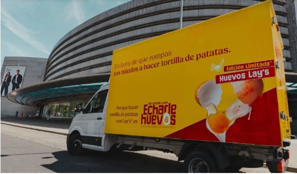 Lay's lança ação incentivando os seus consumidores a fazer omelete com batatas fritas Lay's lança ação incentivando os seus consumidores a fazer omelete com batatas fritas