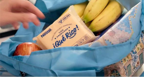 Nestlé cria embalagem inovadora com base de queijo para embalar produtos Nestlé cria embalagem inovadora com base de queijo para embalar produtos