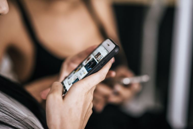 Converter comentários e interações em conteúdo social