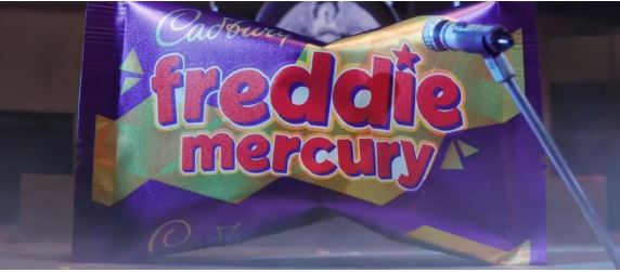 Queen e Freddie Mercury inspiram nova linha de barras de chocolate em campanha especial Queen e Freddie Mercury inspiram nova linha de barras de chocolate em campanha especial