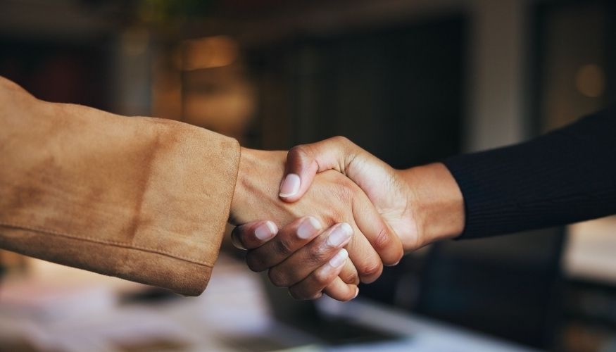 Inovação e Crescimento | Onde a estratégia falha no B2B: tempo, decisão e ineficiência estrutural