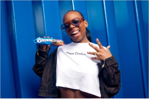 Oreo transforma biscoito em joia e lança anel inspirado em edição especial Oreo transforma biscoito em joia e lança anel inspirado em edição especial