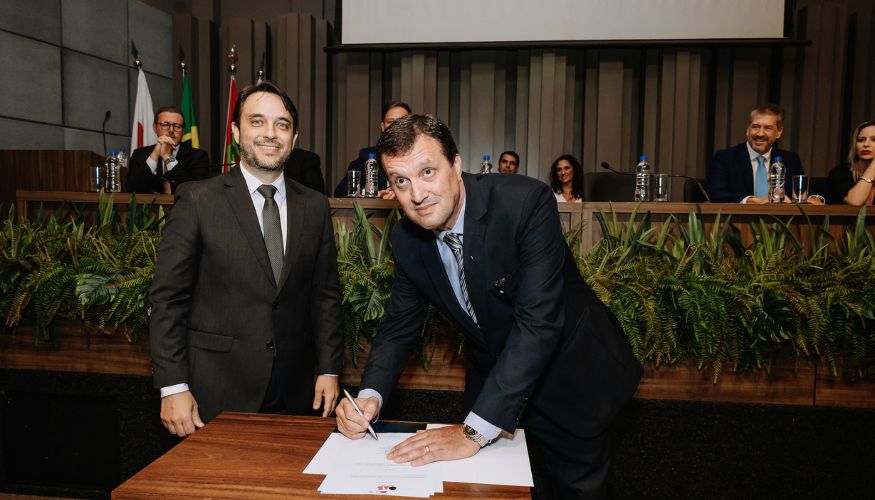 Adriano Zanotto toma posse no Tribunal de Ética e Disciplina da OAB/SC