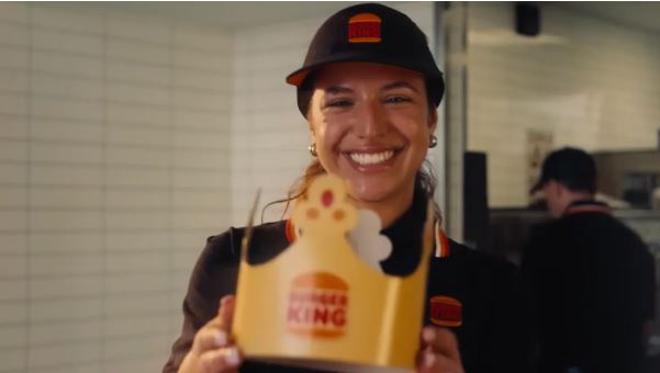 Burger King lança campanha no Oscar e aposenta mascote do “Rei”