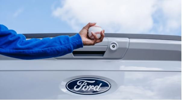 Ford firma parceria multianual com a MLB e amplia presença no beisebol nos EUA Ford firma parceria multianual com a MLB e amplia presença no beisebol nos EUA